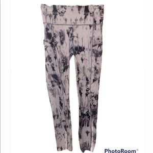 Lululemon Size 6 Leggings// Fast and Free// 32 inch